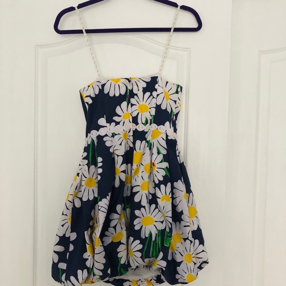 Lilly Pulitzer in Delmar Daisy print - Picture 3 of 6
